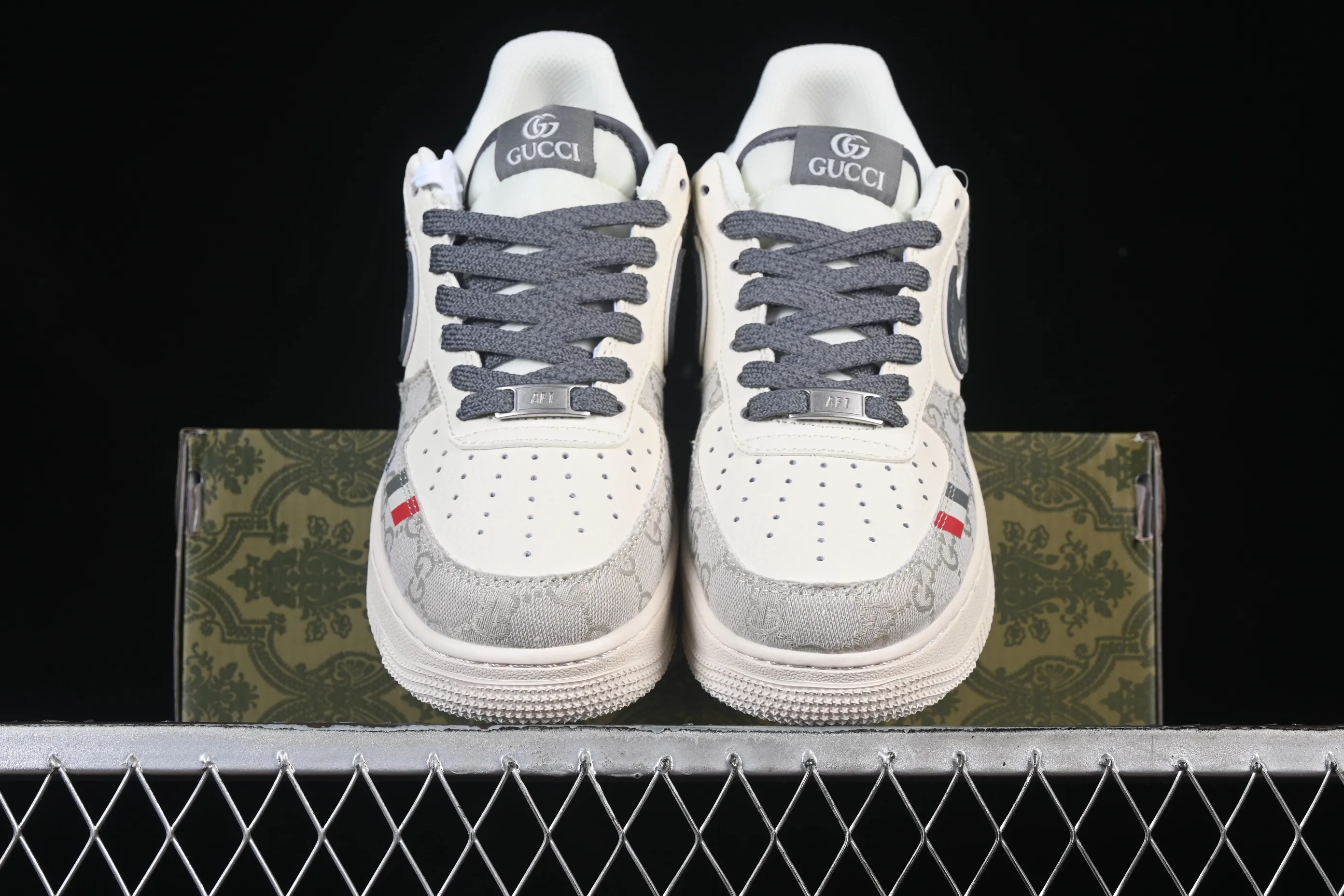 All categories Nk Air Force 1 Air Force series Nk Air Force 1 Low Air Force low top Nike Air Force 1'07 Low Dior joint pattern beige gray red Air Force 1 low top casual sneakers MZ9588-808